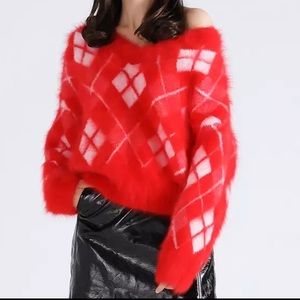 New thick sweater with tag 60%angora 40%wool